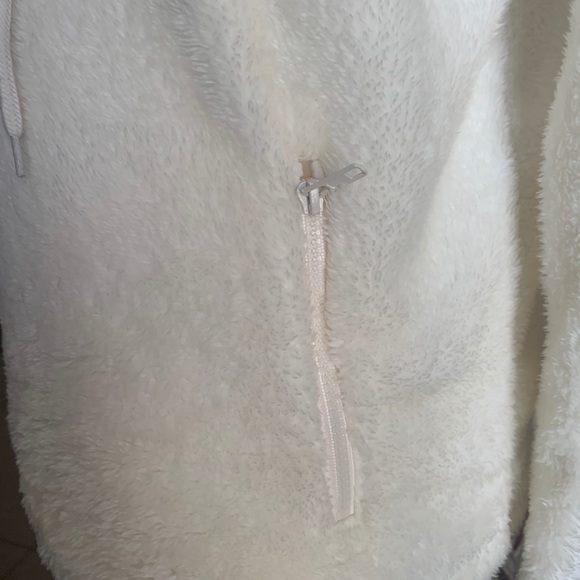 Roma Concept soft fuzzy sweater size Small - Picture 3 of 8